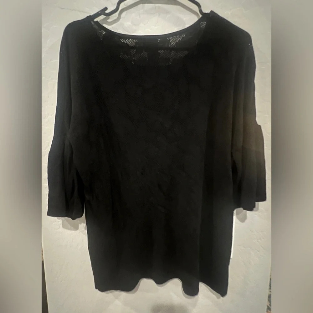 Chico's size 2 black patterned top with bell sleeves - Picture 6 of 8